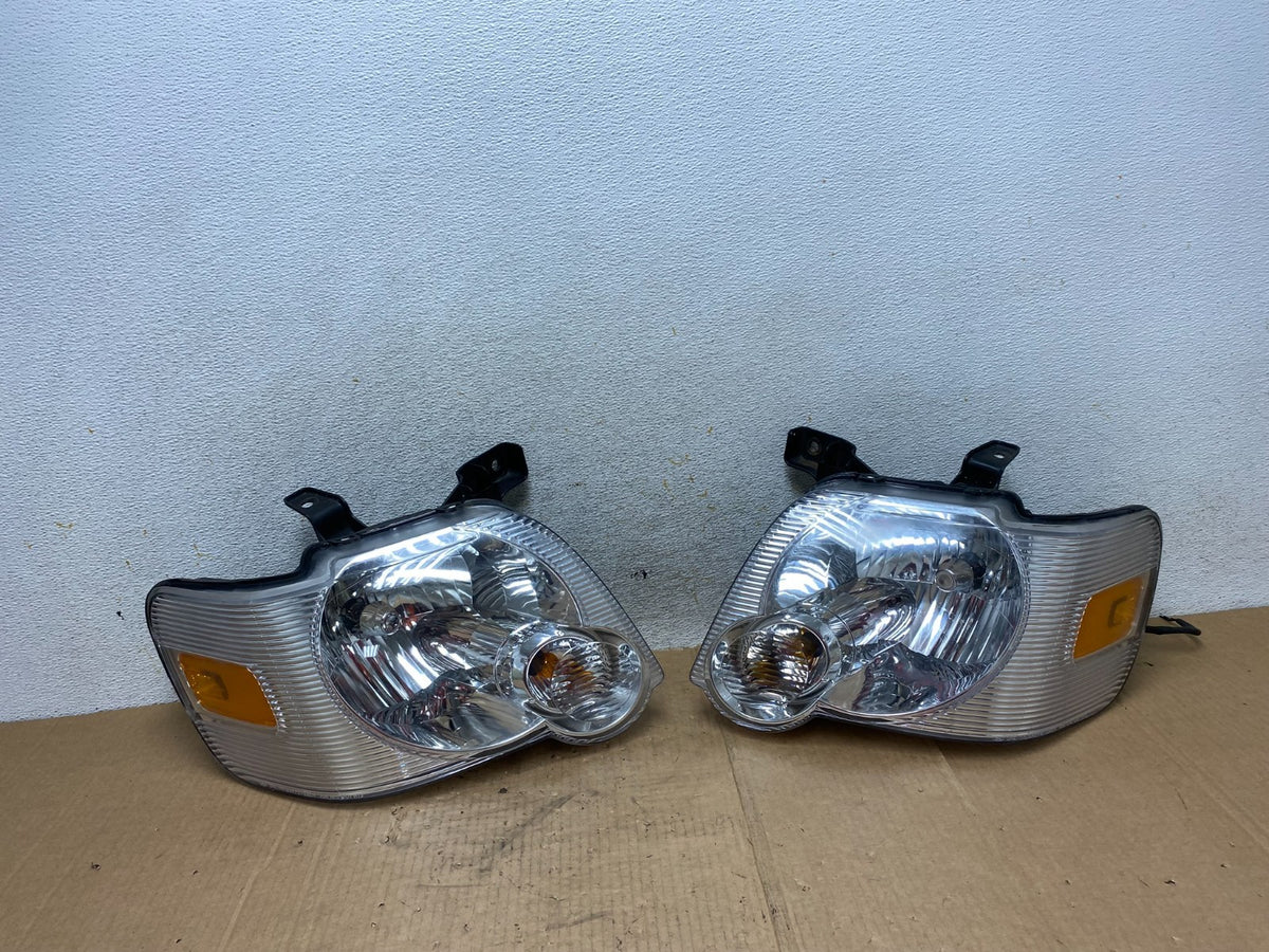 2006 2007 2008 2009 2010 Ford Explorer Left+Right Set Headlights AI4645 DW0
