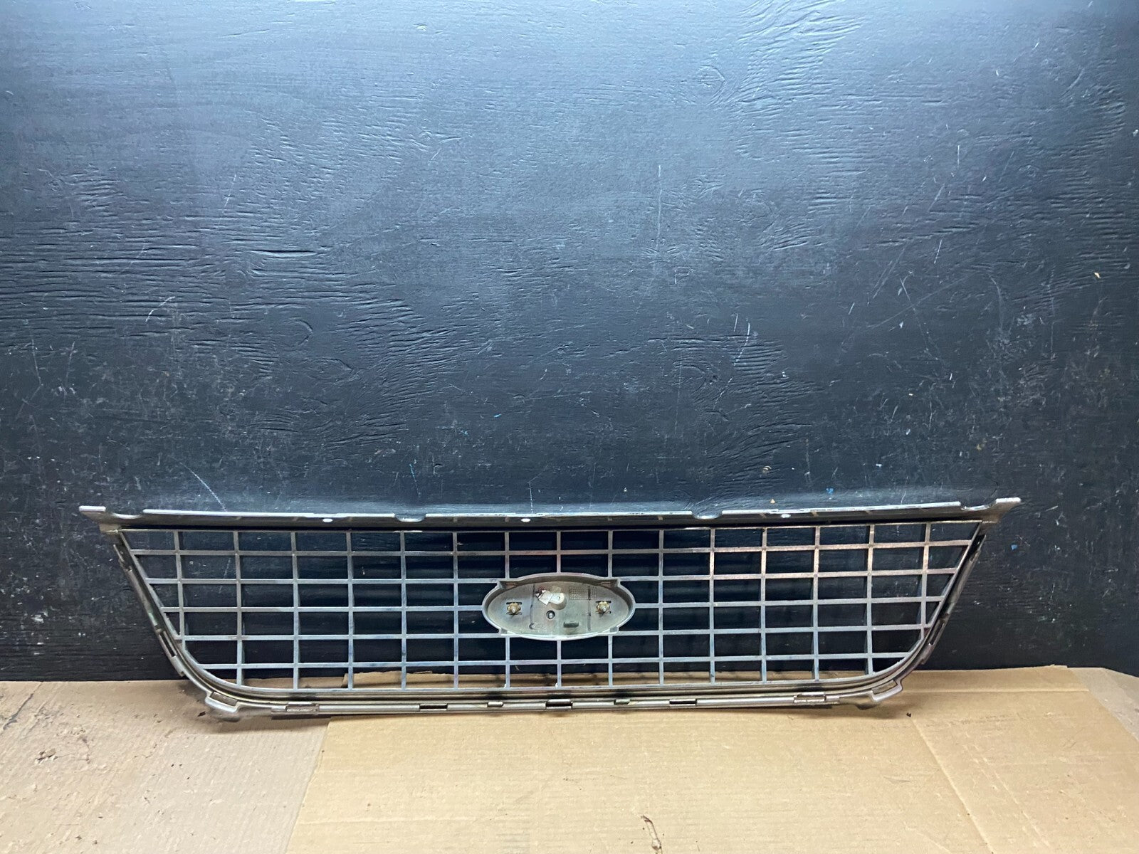 2004 to 2007 Ford Freestar Front Grill Grille 3F23-17K945 H7152 OEM3