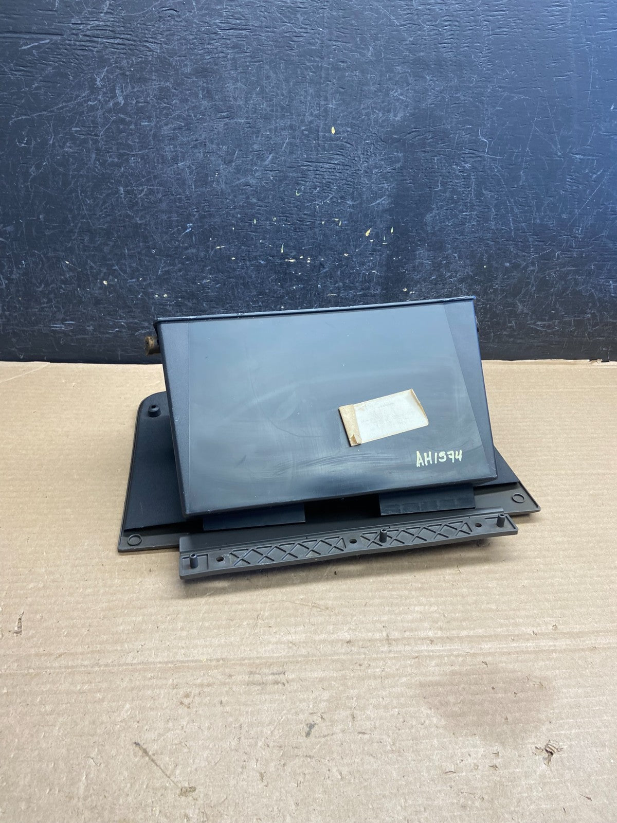 2008 to 2011 Ford Focus Front Right Passenger Storage Glove Box AH1574 DG4