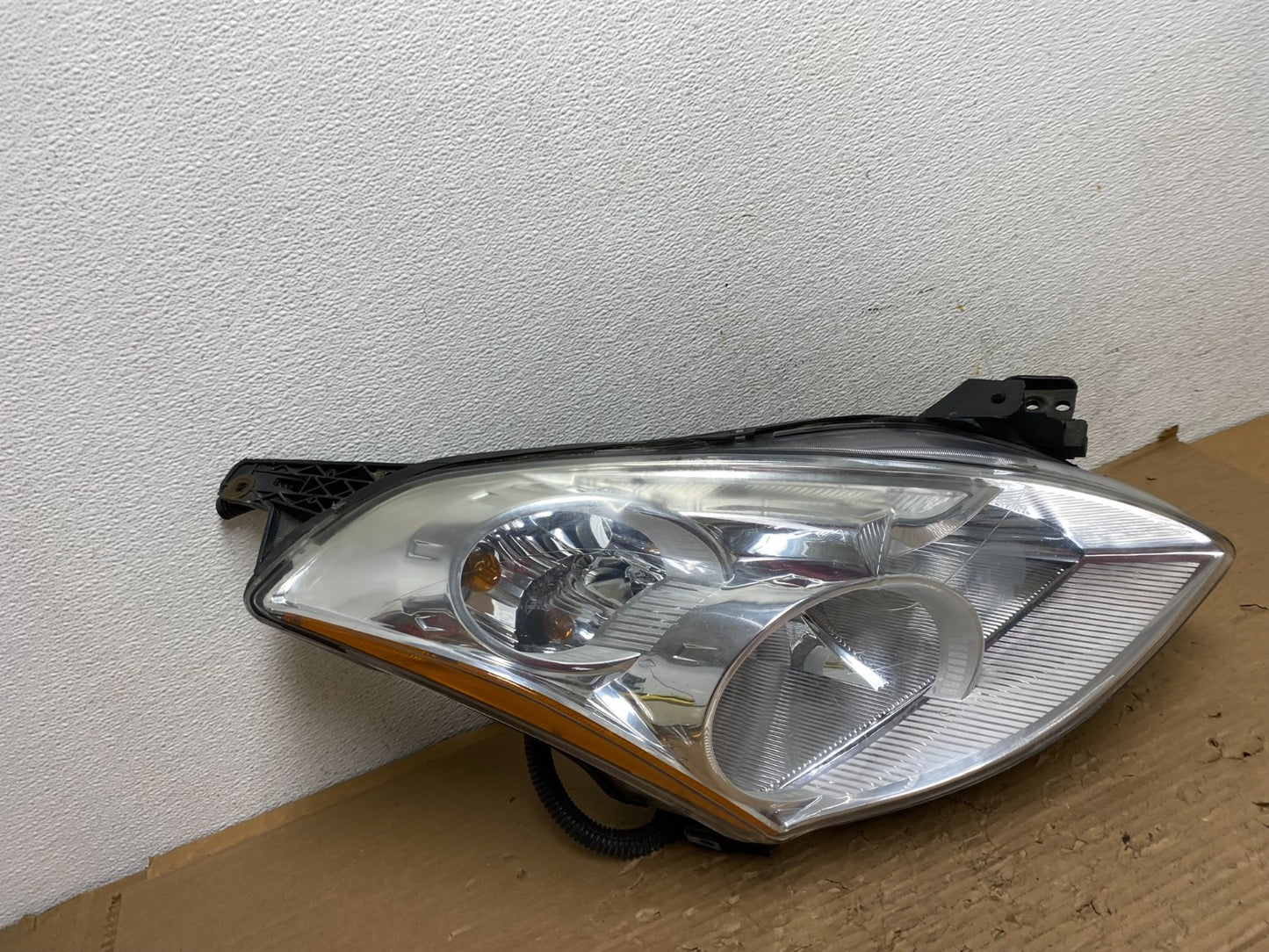 Sedan 2010 2011 2012 Nissan Altima Headlight Right Passenger Rh AD4352 DW2