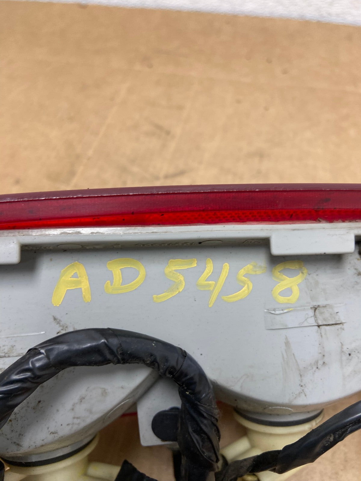1995 to 2005 Chevrolet GMC Blazer S10 Right Passenger RH Tail Light AD5458 LK7
