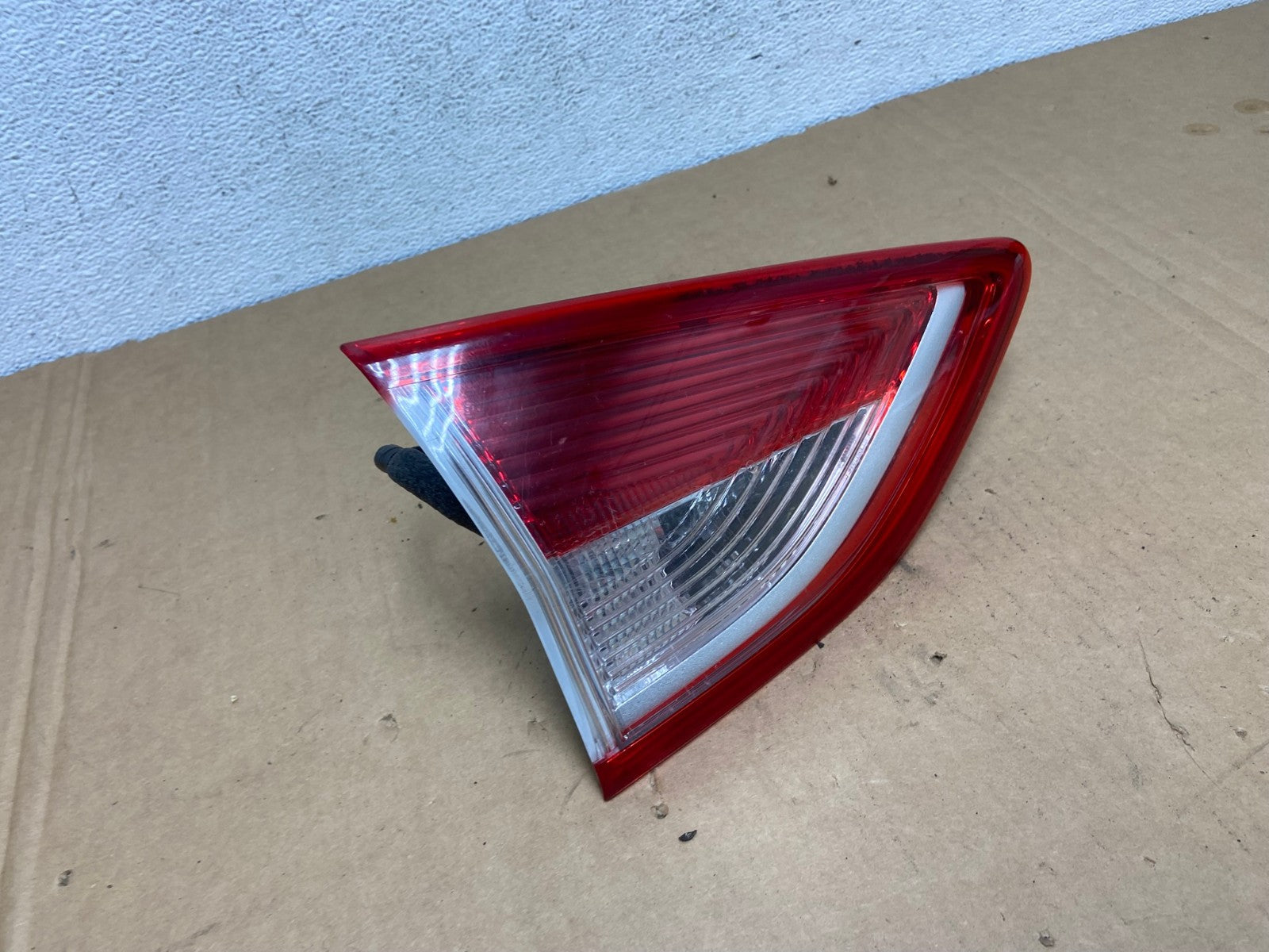 2013 to 2016 Ford Escape Left Driver LH Side Inner Tail Light AAD2646 LK2