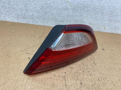 2015 to 2017 Chrysler 200 Sedan Right Passenger  Inner Tail Light Oem Q7518 DW2