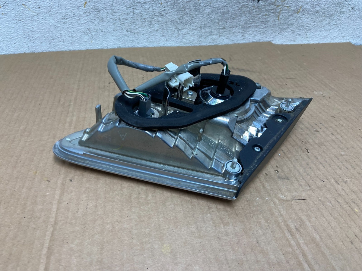 2005 2006 Lexus ES330 Left Driver LH Side Tail Light Inner AI5802 DW5