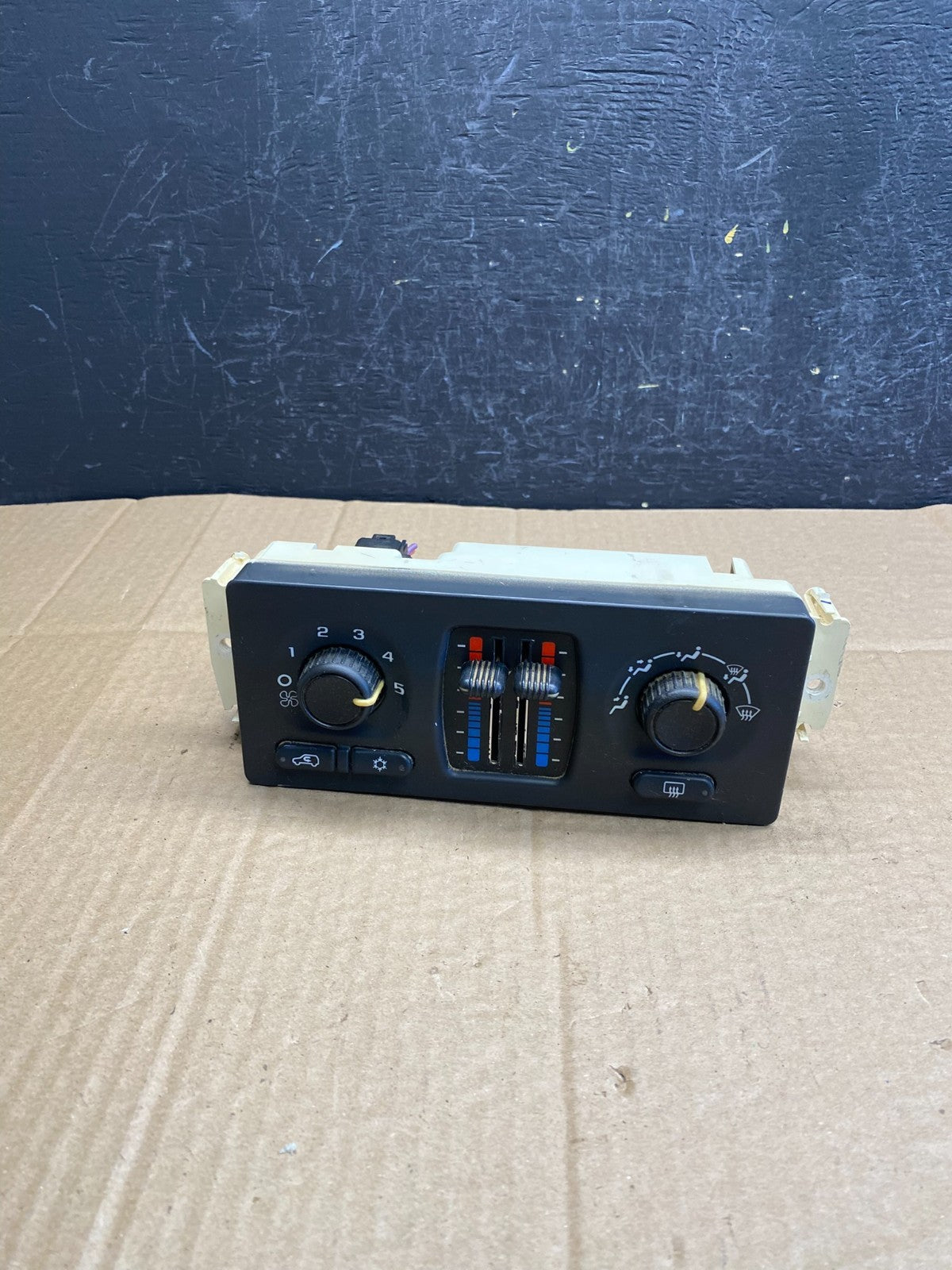 2003-2006 GMC Chevrolet Envoy Trailblazer Climate Control A/C Panel AC9343 DG0