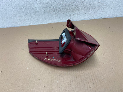 2004-2005 Toyota Sienna Right Passenger Rh Side Tail Light AF3066 LK5