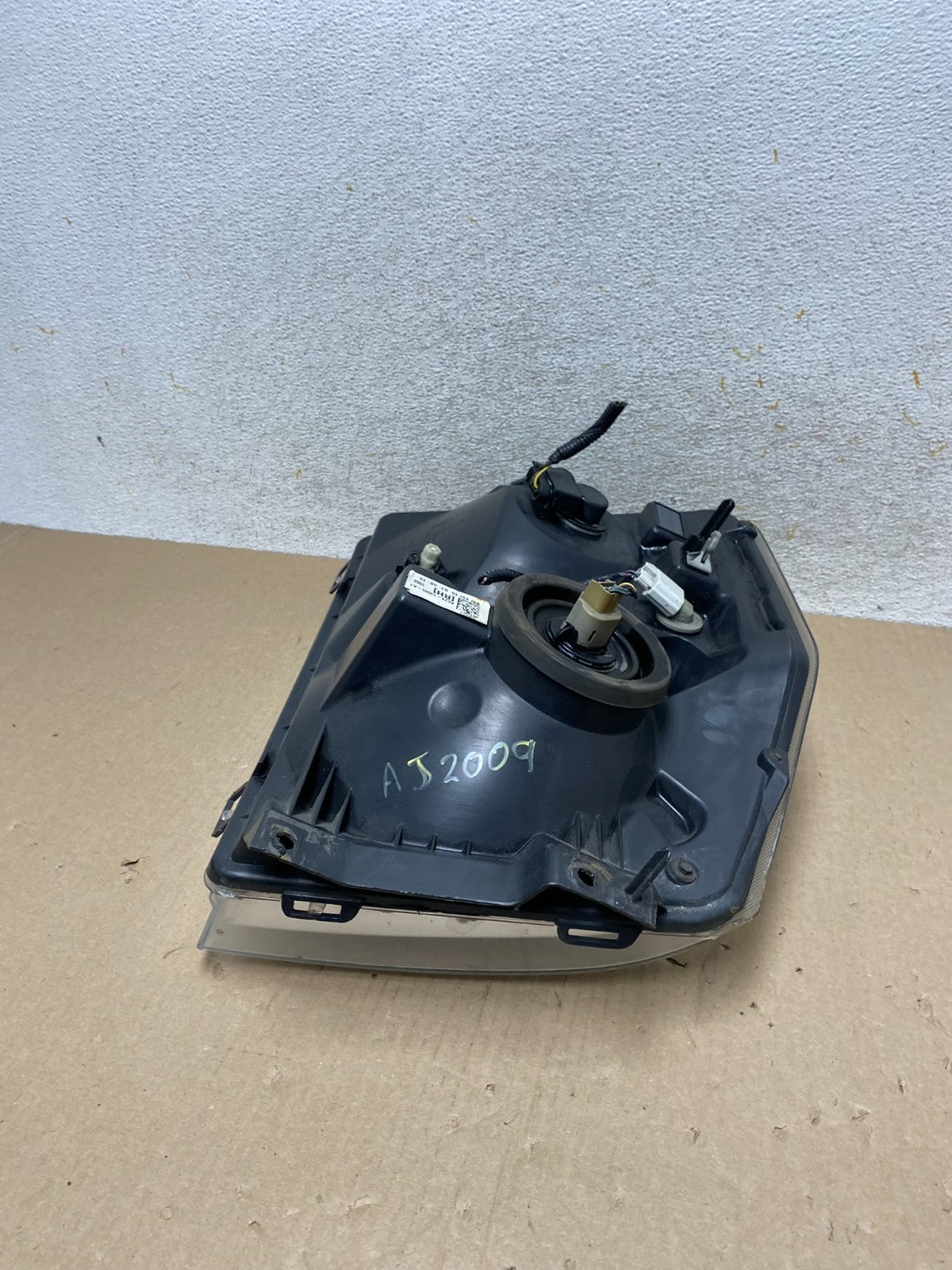 2008-2014 Ford Econoline E150 E250 E350 Right Passenger Headlight AJ2009 DW6
