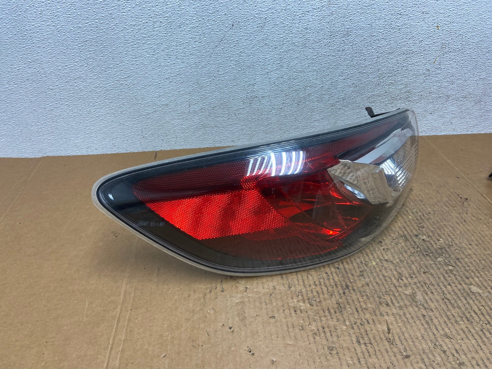 2010 2011 2012 2013 Mazda 3 Left Driver Lh Side Tail Light AE1598 LK2