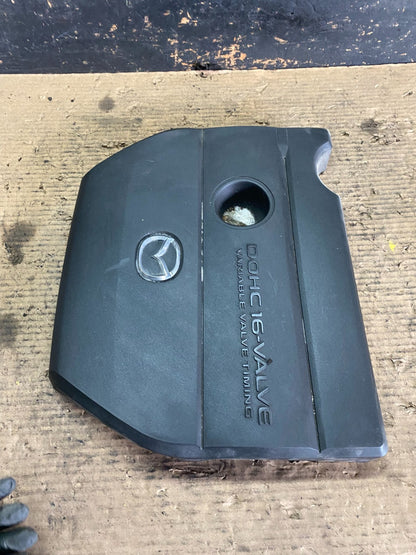2004 to 2008 Mazda 3 DOHC 16 VALVE Engine Shield Top Cover Oem S5957 DG2