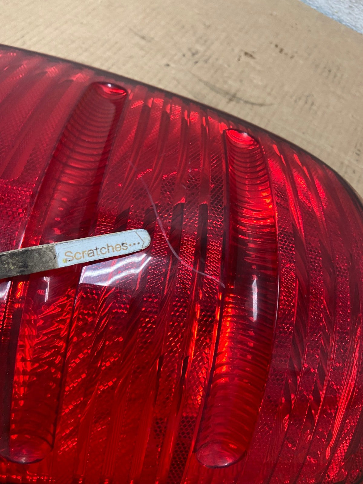 2002 to 2005 Ford Explorer Left Driver Lh Side Tail light AI6981 LK3