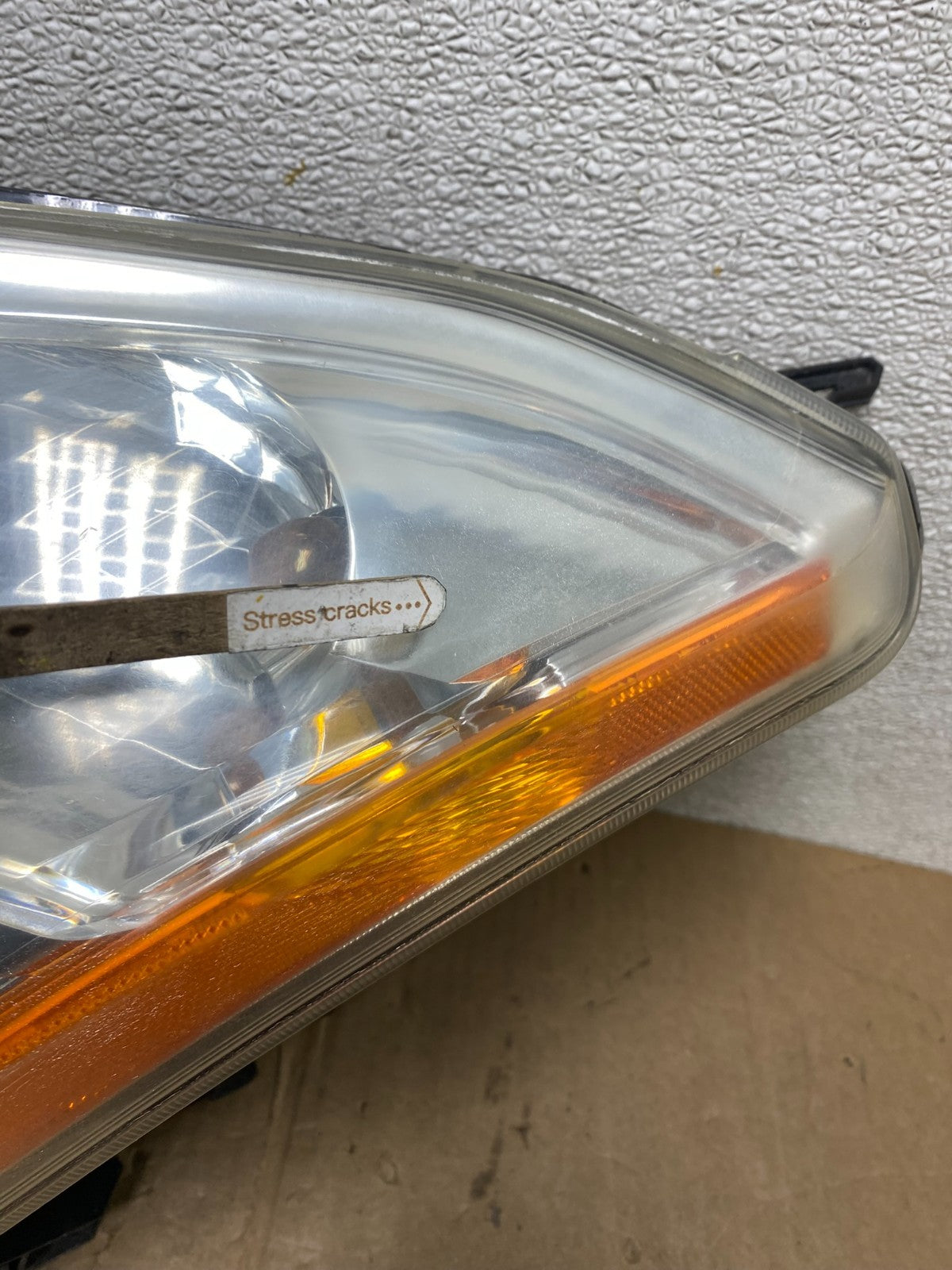 2008 to 2013 Nissan Rogue Left Driver LH Halogen Headlight W9226 DW6