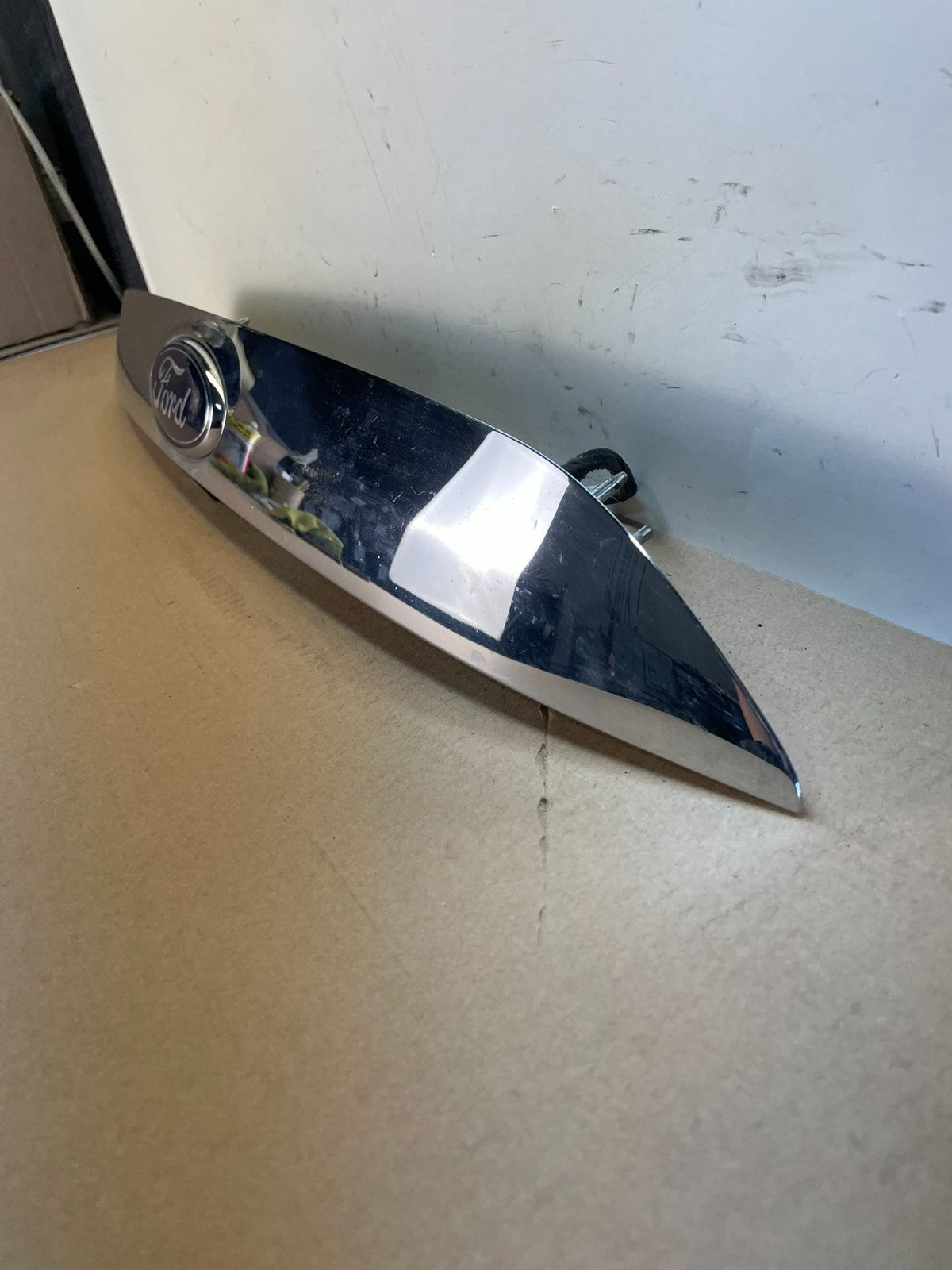 2013 to 2016 Ford Escape Rear Trunk Molding with Camera AI3870 DG1