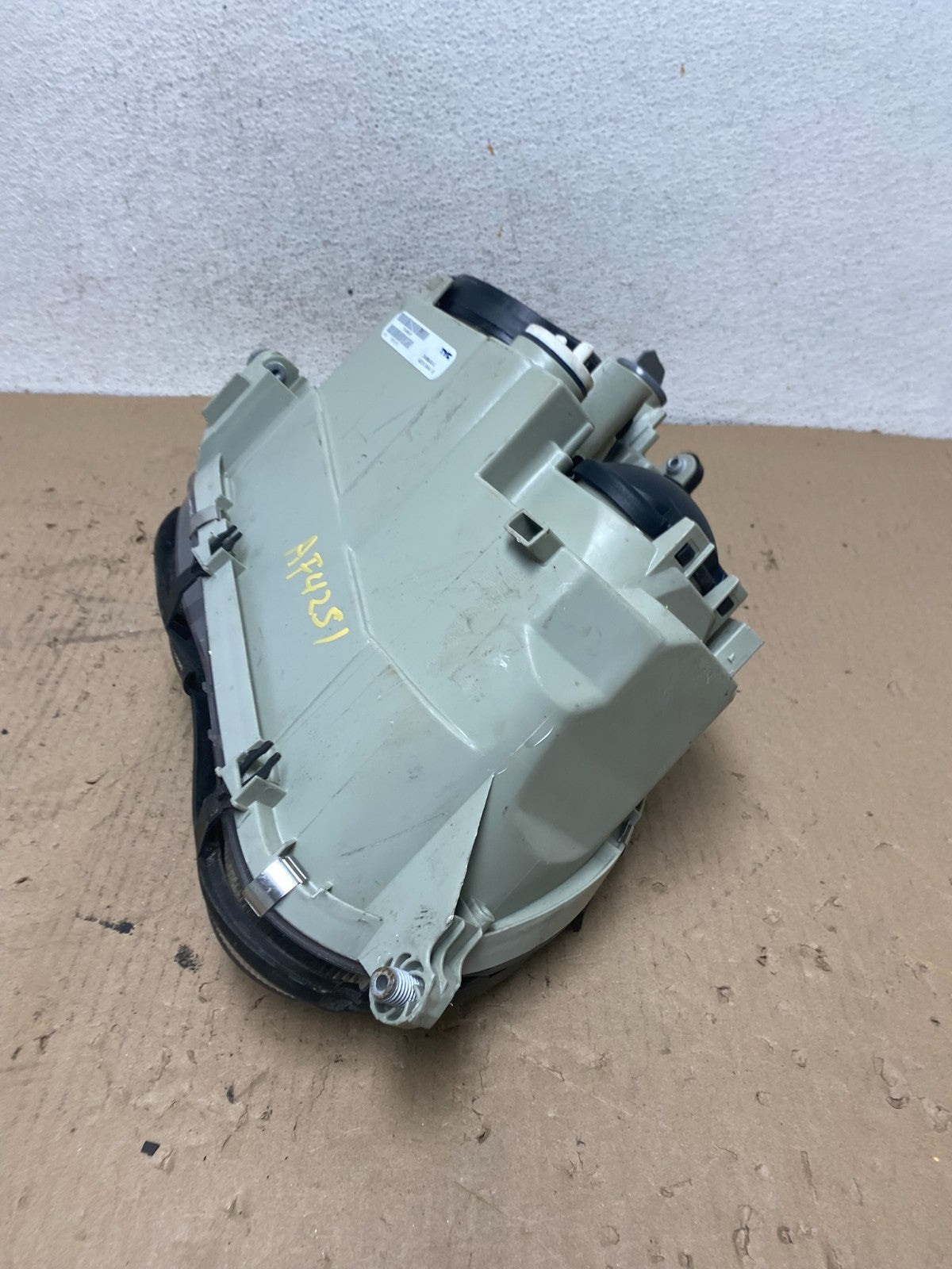 2005 to 2007 Mercedes-Benz C-Class Left LH Side Headlight AF4251 LK5