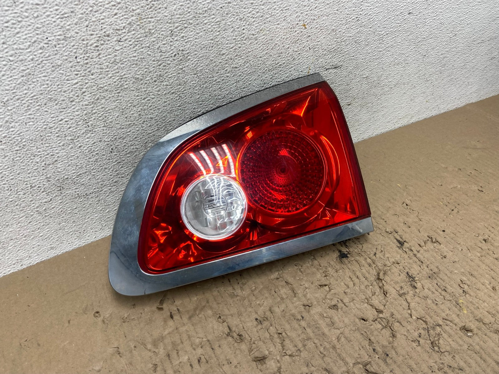 2008-2012 Buick Enclave Right Passenger Rh Inner Tail Light AF7245 LK2