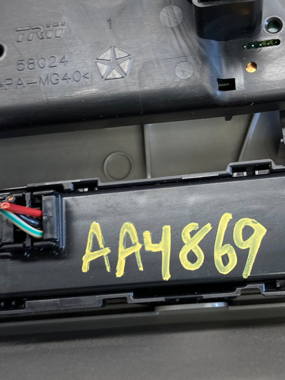 2008 2010 Dodge Avenger Center Dash A/C AC Climate Control Bezel Trim AA4869 DG7