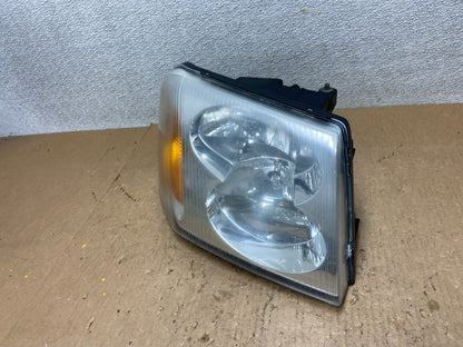 2002 to 2009 Gmc Envoy Right Passenger RH Side Headlight Halogen Z9352 DW1