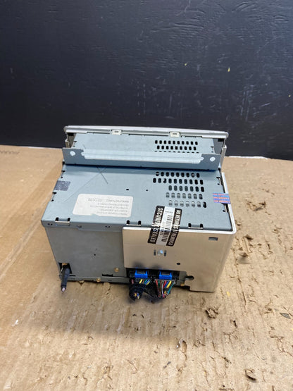 2007 to 2009 Hyundai Santa Fe AM/FM Radio CD Player AB5825 DG3