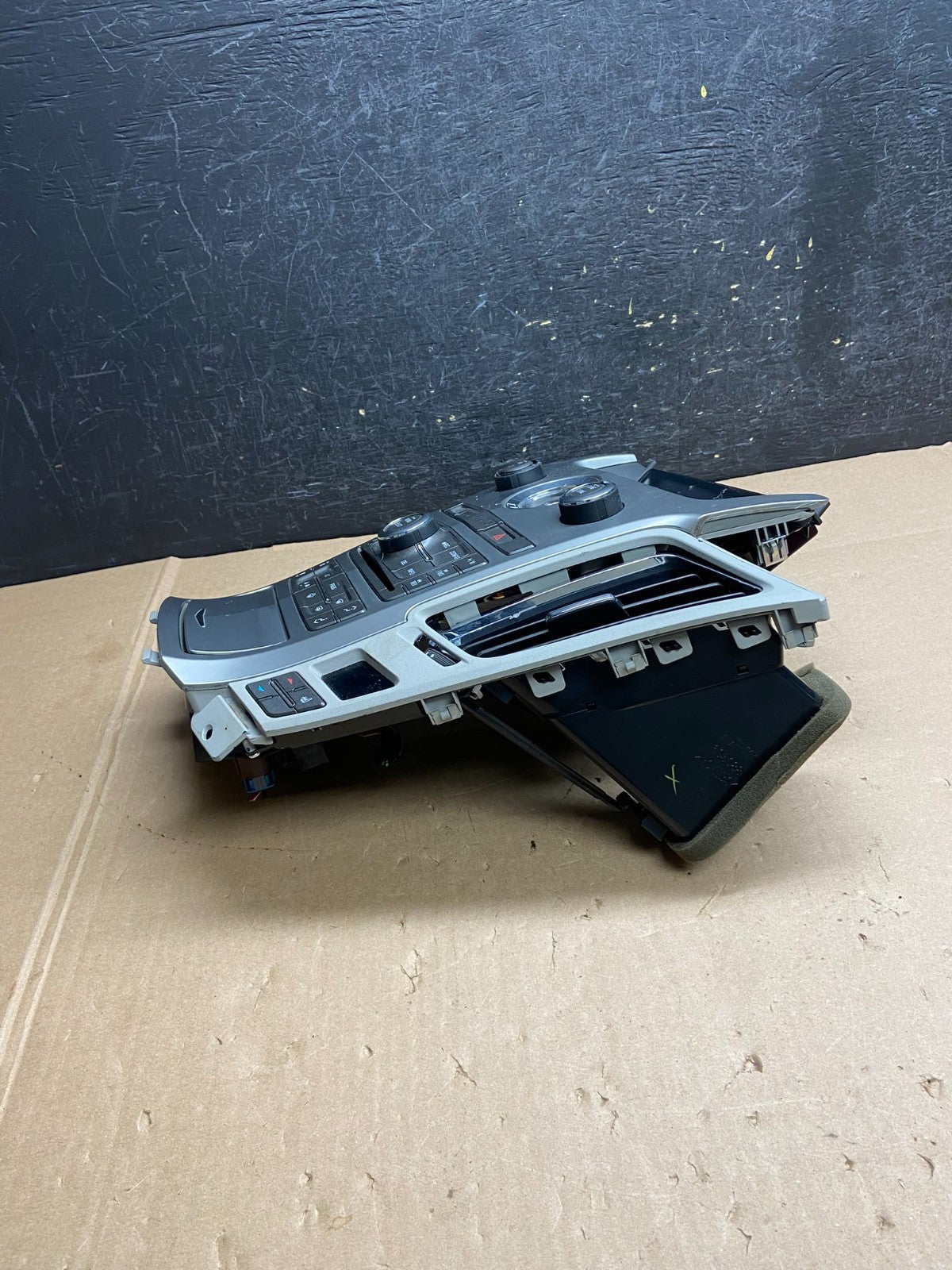 2009-2013 Cadillac CTS A/C Heater Radio Climate Control Panel Bezel OE AI6348 DG2