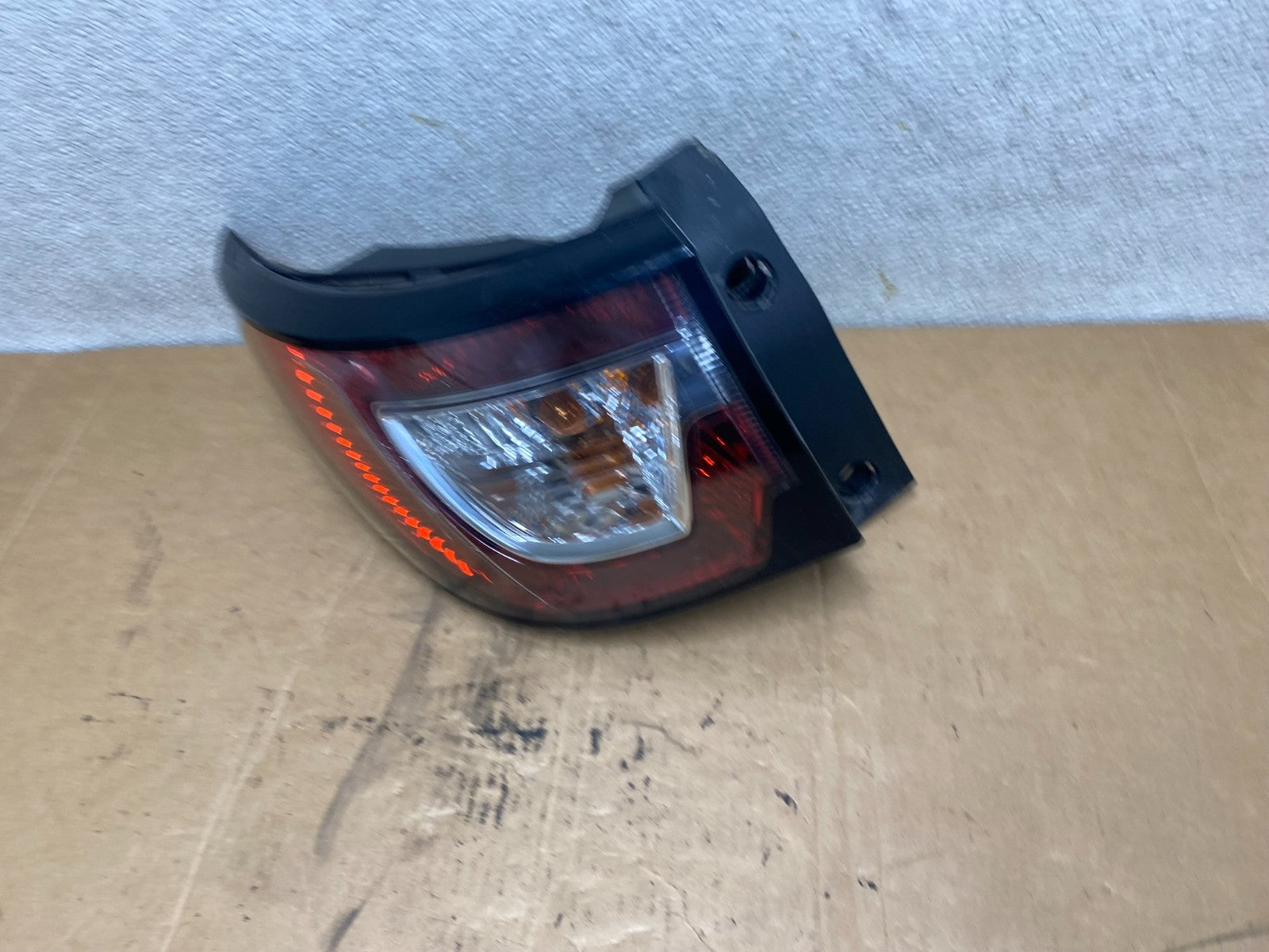 2013 to 2017 Chevrolet Traverse Left Driver LH Side Tail Light Oem T2009 DW1
