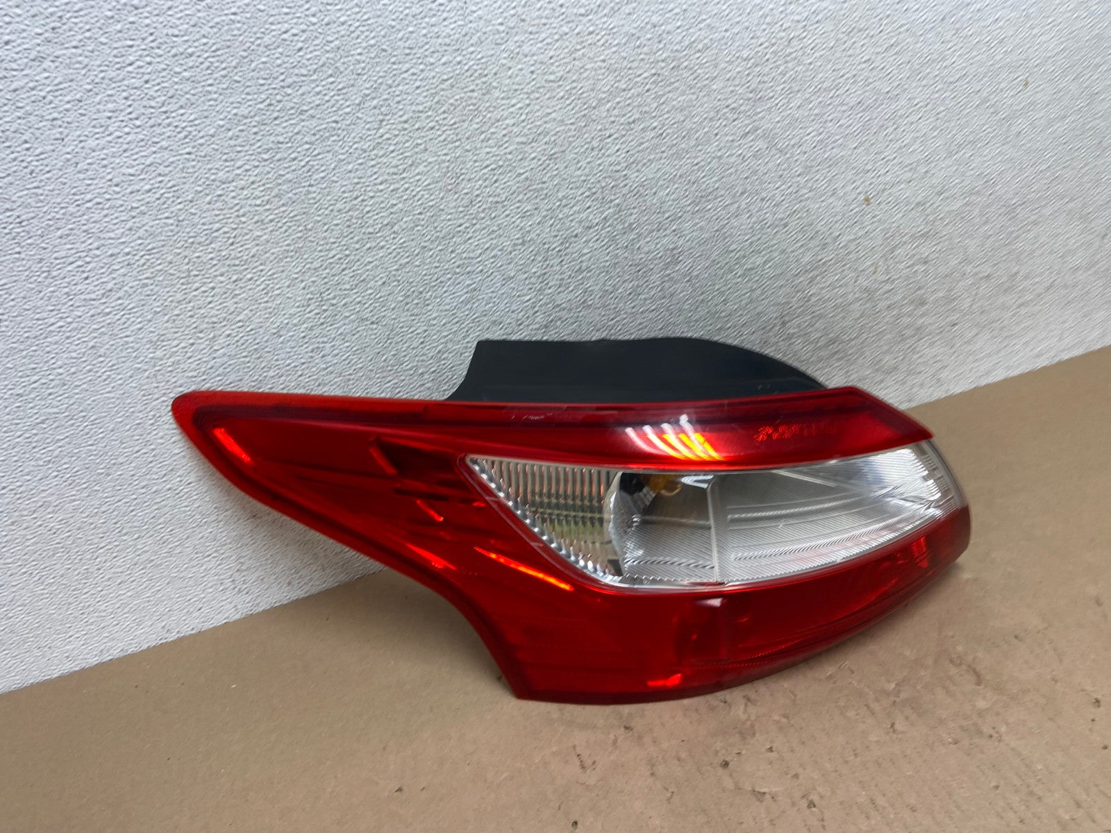 2012 2013 2014 Ford Focus Sedan Left Driver Lh Side Tail Light AG6704 LK2