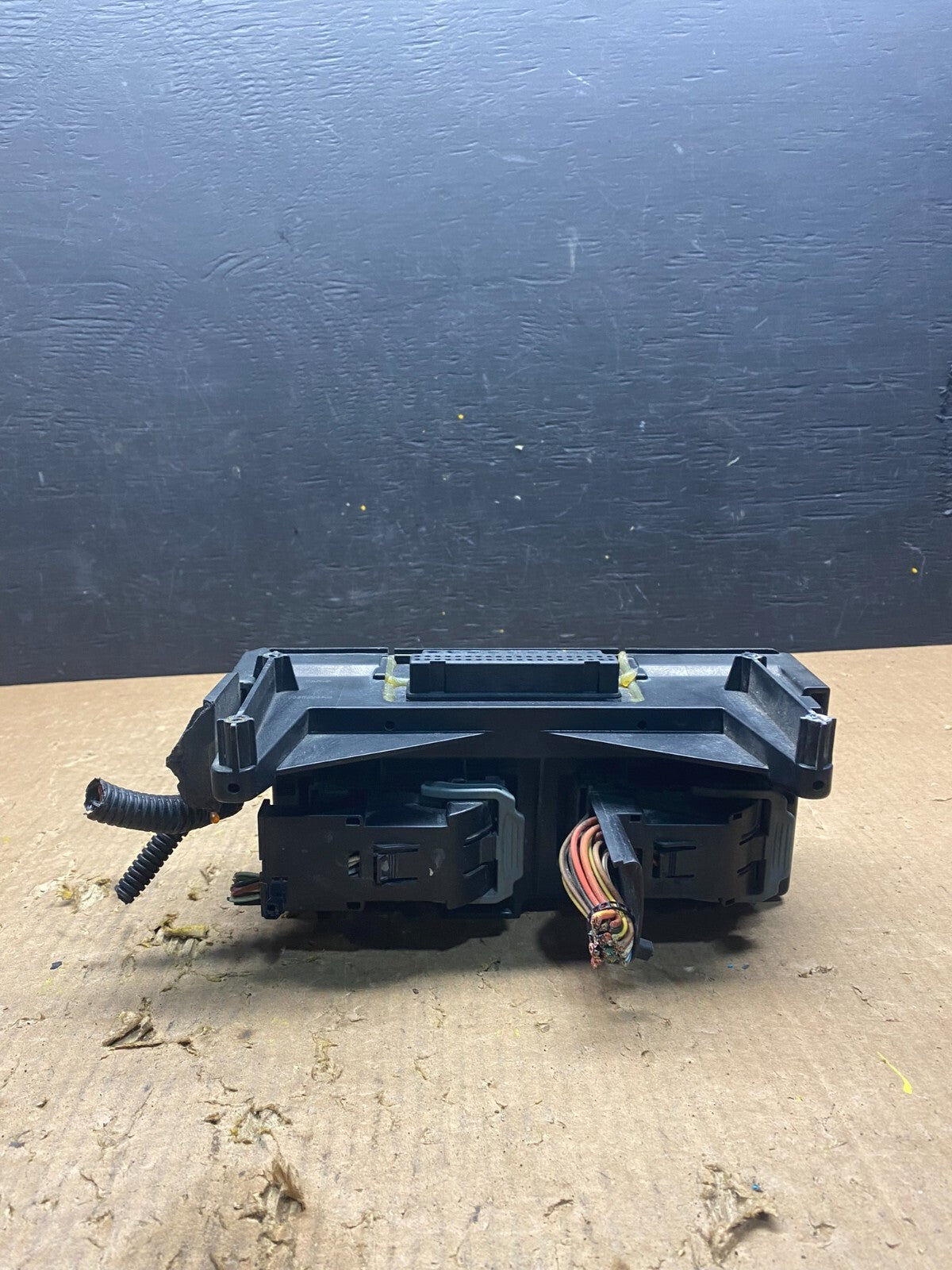 2005 Jeep Grand Cherokee Integrated Power Fuse Box Relay 04692071AB H7395 PS3