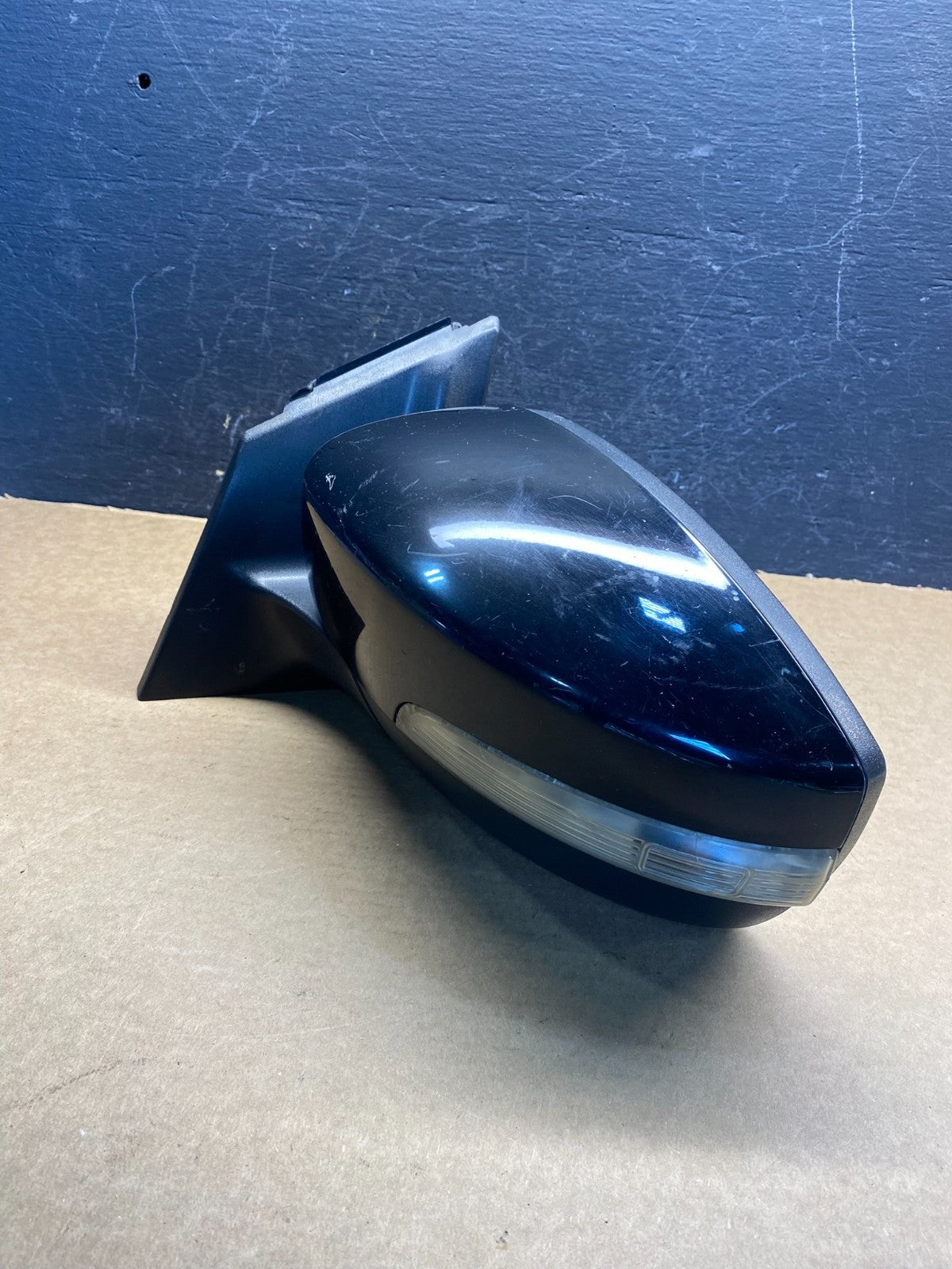 2015 to 2018 Ford Focus Left Driver View Door Turn Signal Mirror AD9868 DW2
