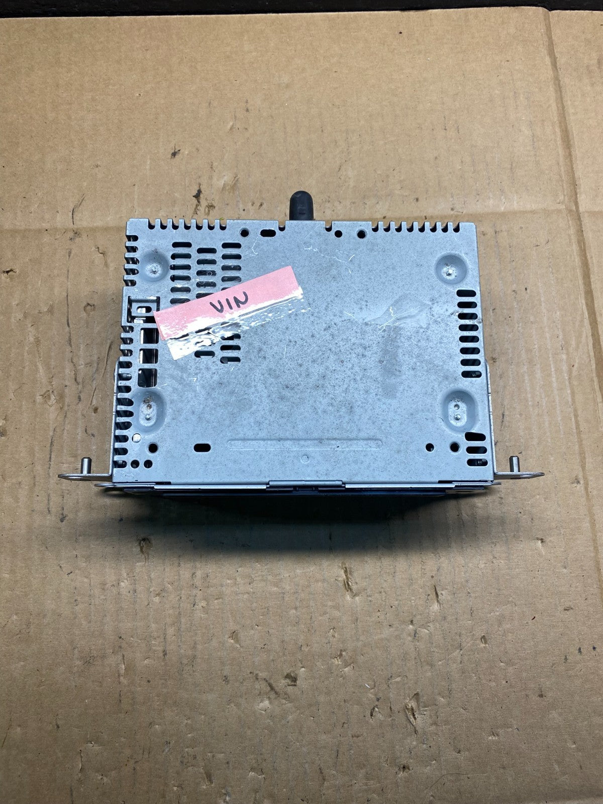 2017 2018 2019 Ford Explorer Audio Equipment Radio Receiver AM FM CD AI9969 DW3