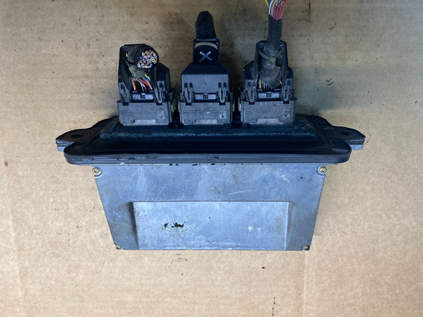 2004 Ford Explorer Engine Control Unit ECU Computer Module AD7493 DG1