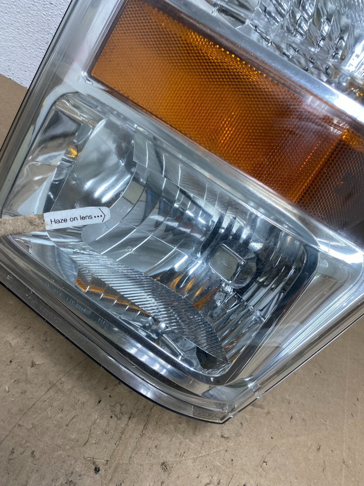 2008 to 2010 Ford F250 Super Duty Left Driver LH Side Headlight AE6131 DW4