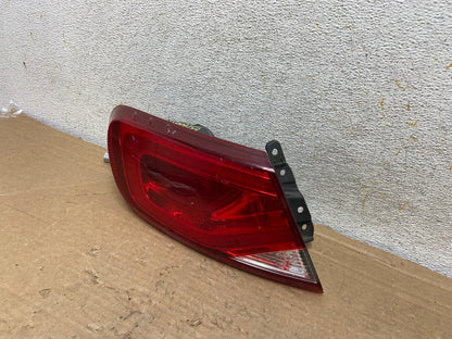 2015 2016 2017 Chrysler 200 Sedan Left Driver LH Side Tail Light AH9048 LK2