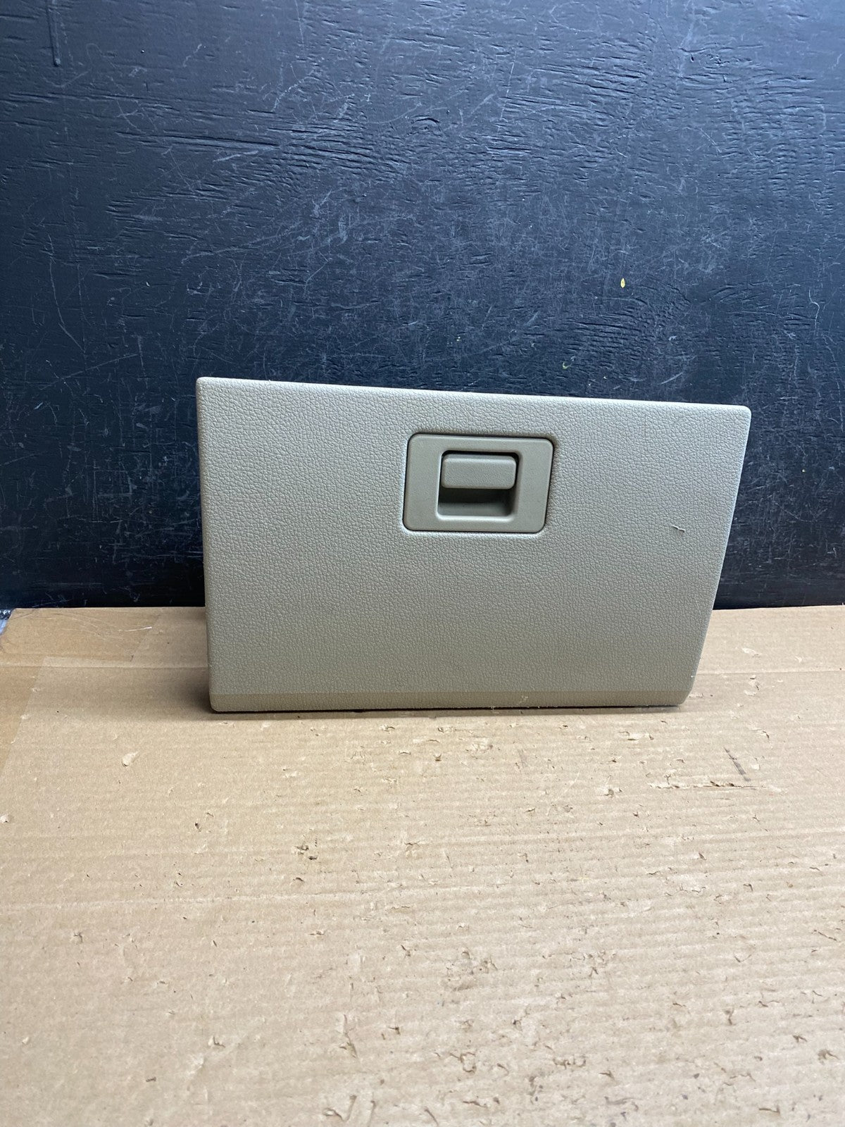 2006 to 2010 Ford Explorer Front Right Passenger Storage Glove Box ag6245 DG0