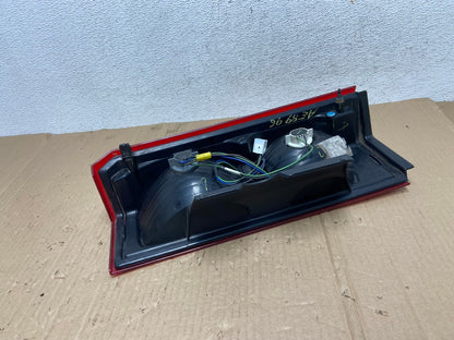 2006 to 2008 Hummer H3 Left Driver LH Side Tail Light AE8996 LK4