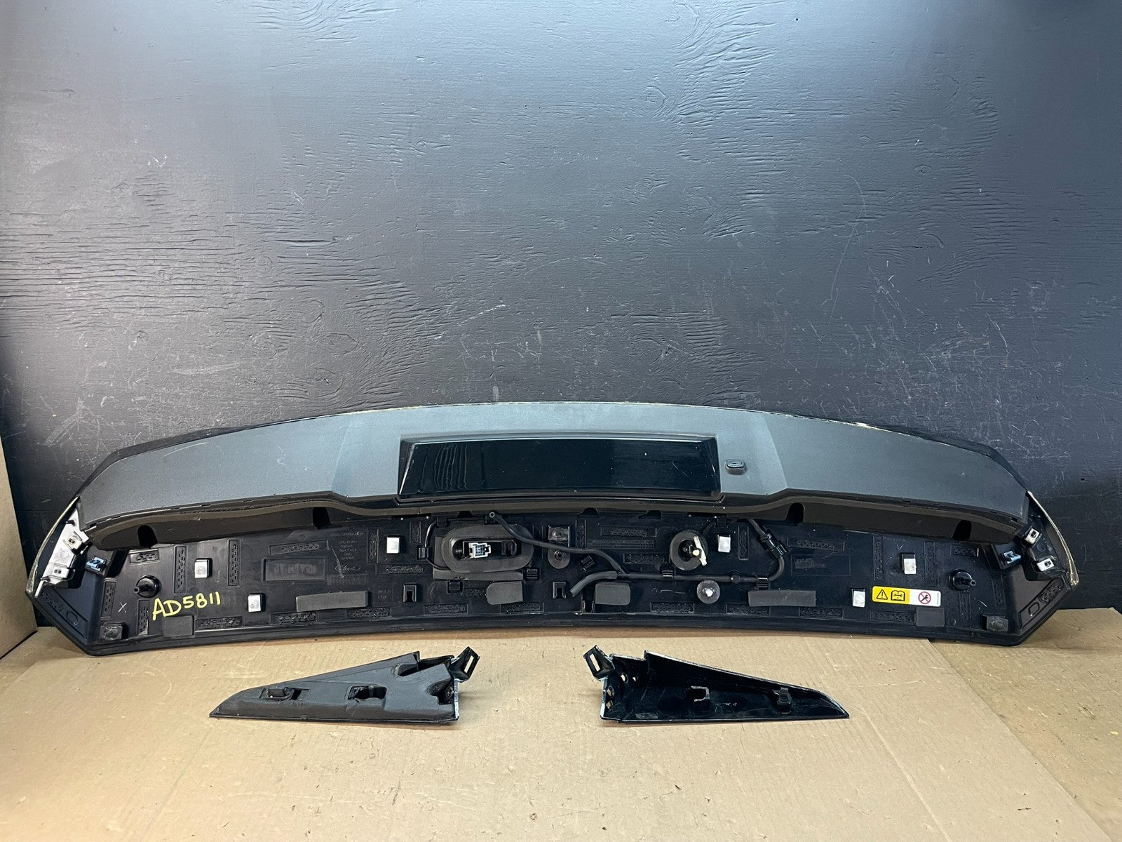 2020 to 2023 Ford Explorer Rear Liftgate Spoiler Wing AD5811 DG5
