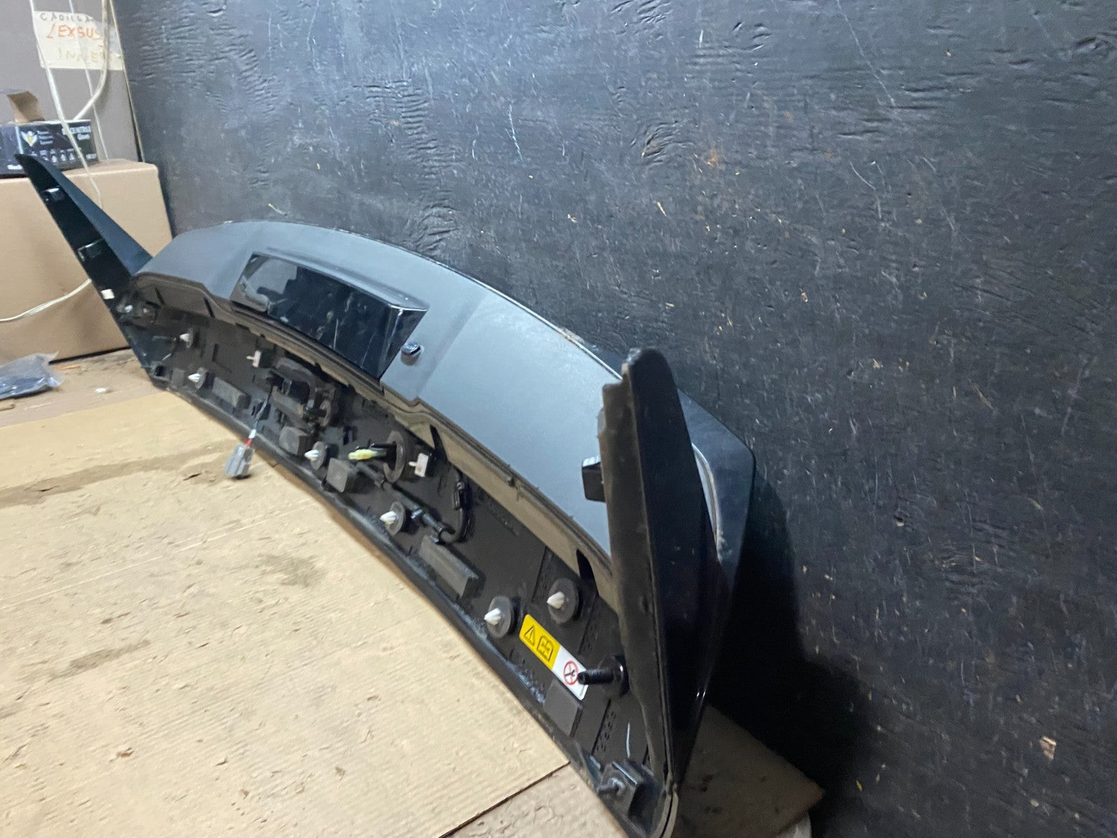2020 to 2023 Ford Explorer Rear Liftgate Spoiler Wing OEM X3278 DG9