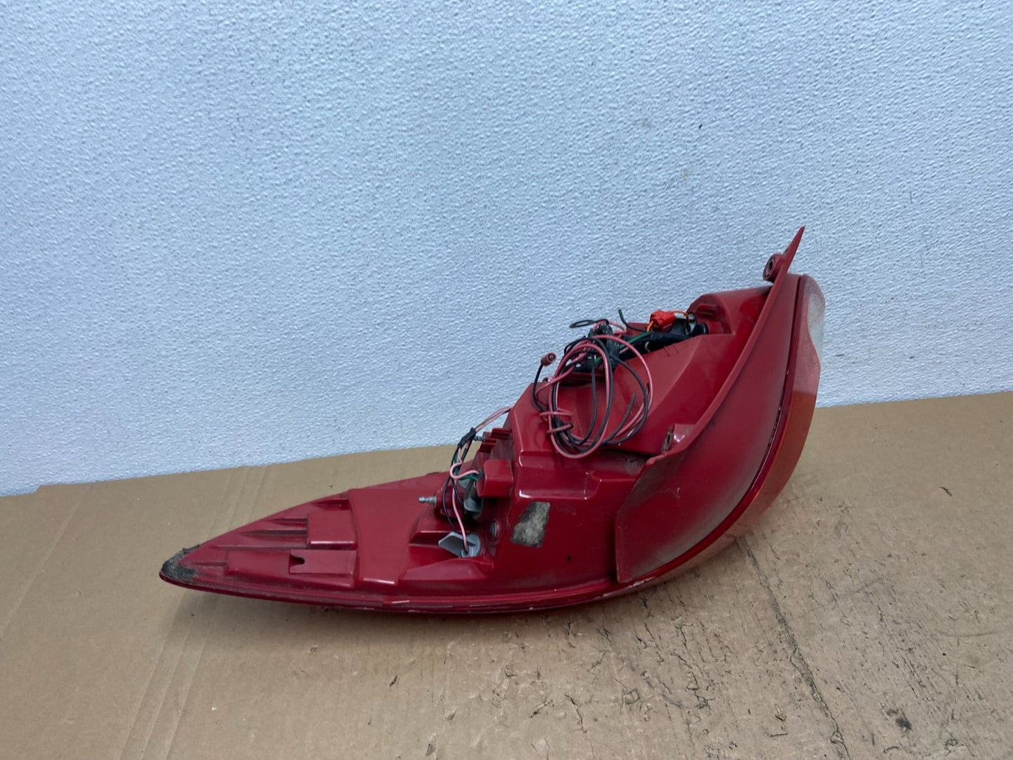 2012 to 2017 Hyundai Veloster Left Driver LH Tail light AC7417 DW5