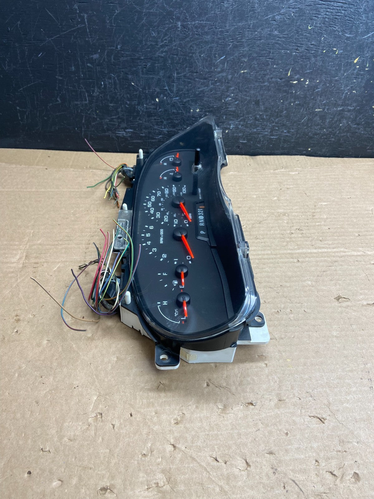 2006 Ford E350 Gauge Speedometer Cluster AF2546 DG1