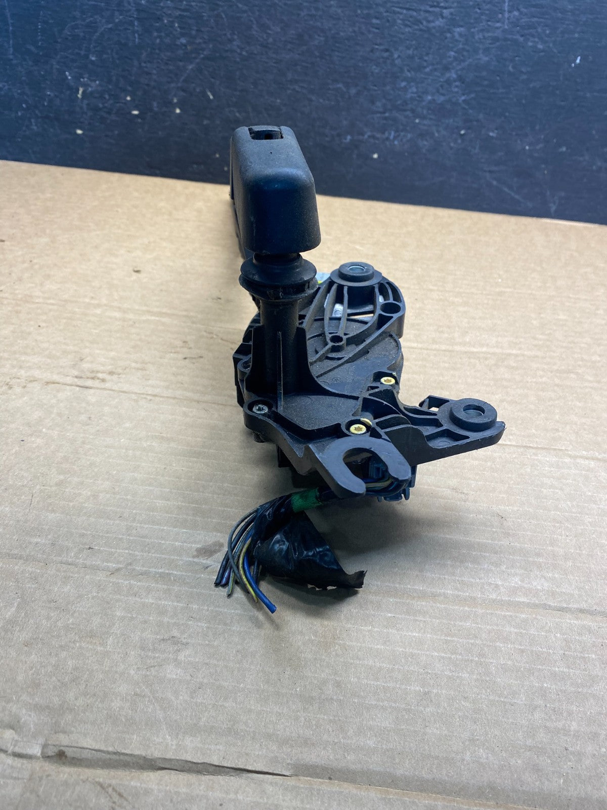 2010 2011 2012 Lincoln MKT Rear Wiper Motor af7502 DG4
