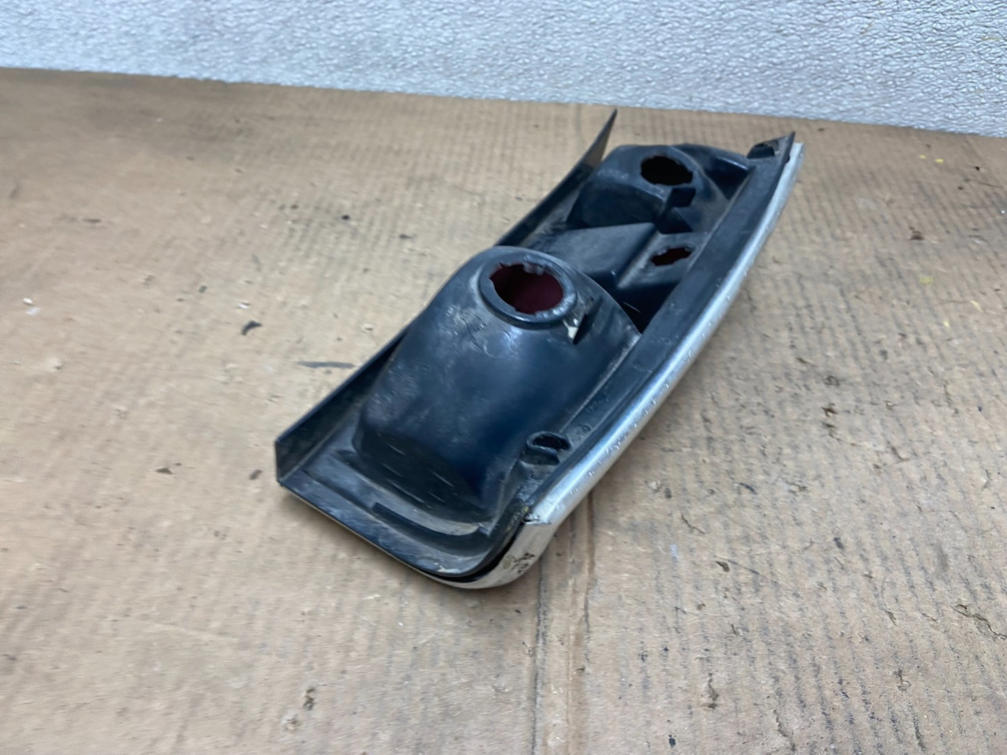 1985 to 1993 Chevrolet S10 S15 SONOMA Right Passenger Tail Light AA64424