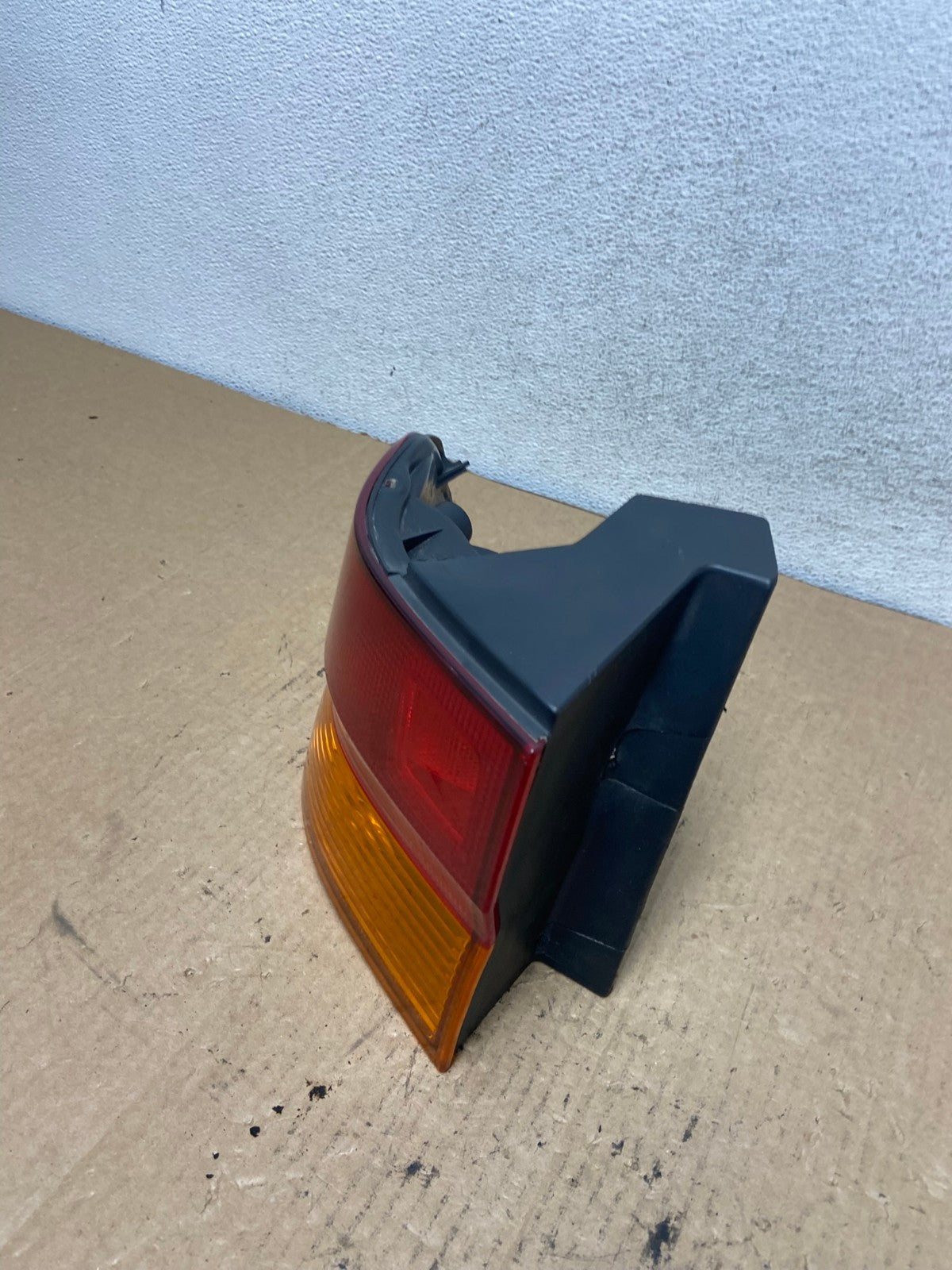 2002 2003 2004 Honda Odyssey Left Driver LH Side Tail Light AG2133 LK1