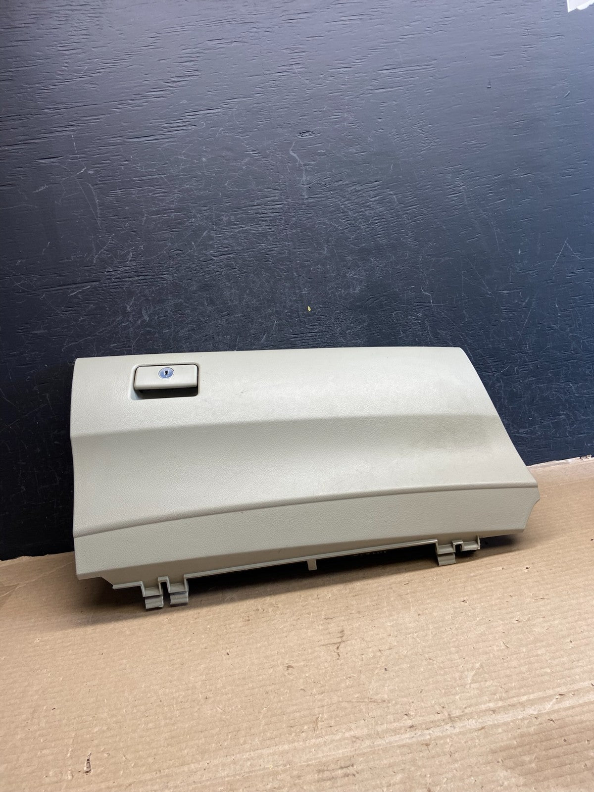 2007-2011 Toyota Camry Front Right Passenger Storage Glove Box ah3538 DG0
