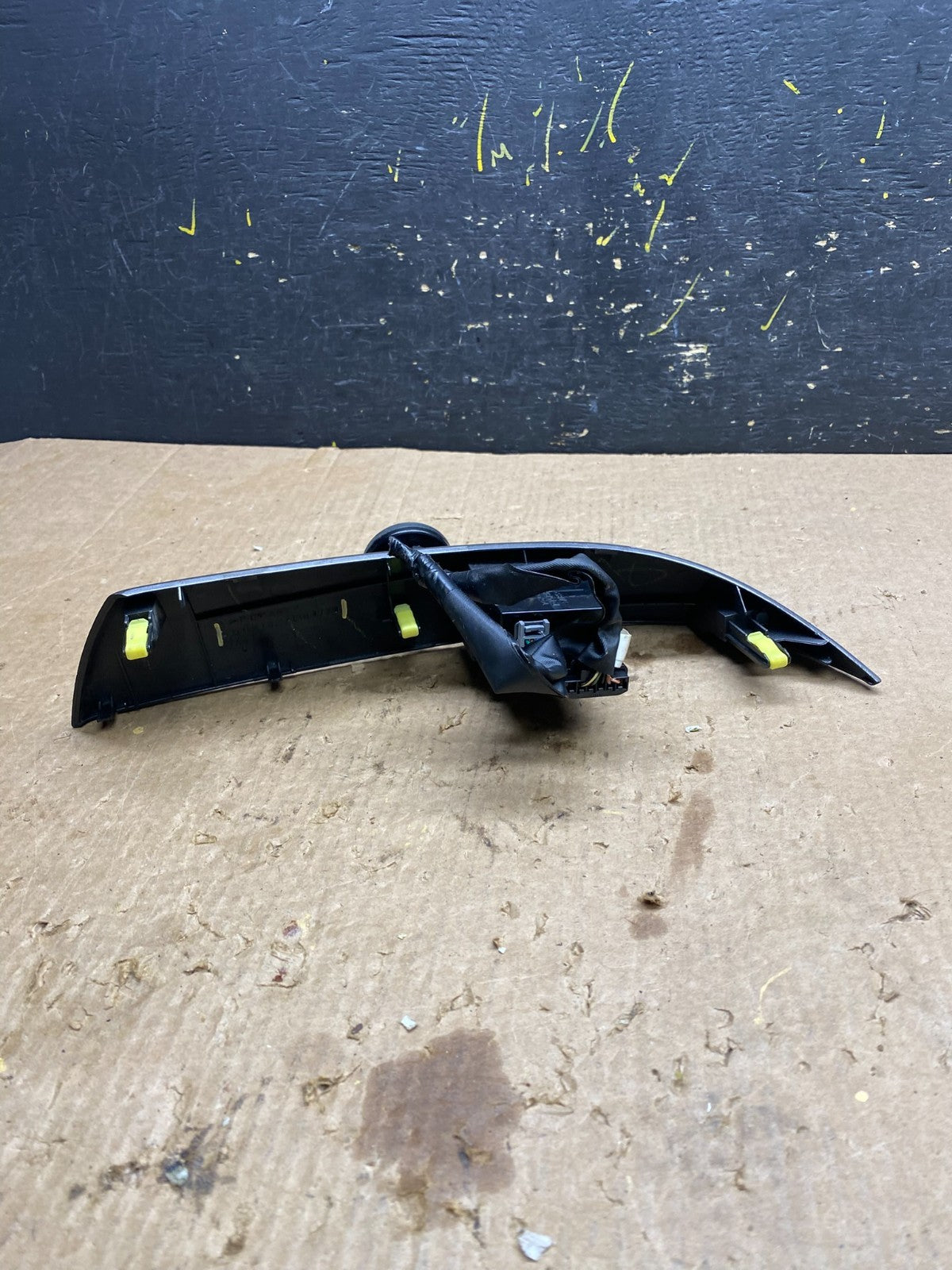 2004 to 2010 Toyota Sienna Right Side Radio Switches Bezel Trim Z4452  DG3