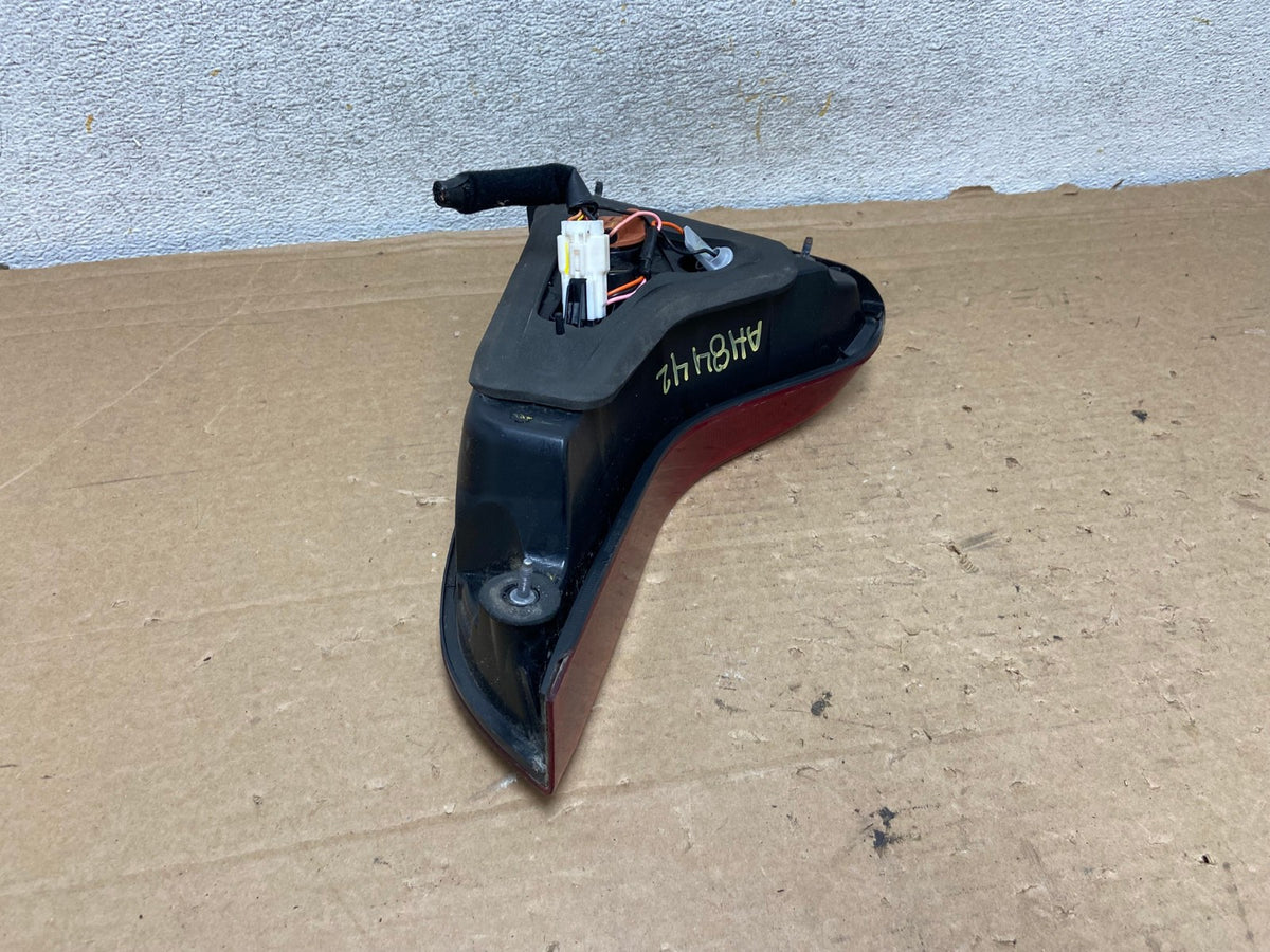 2014 - 2015 Kia Sorento Left Driver LH Side Inner Tail Light AH8442 LK4