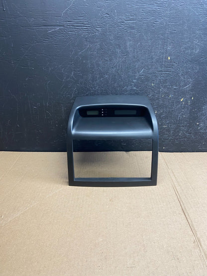 2006-2012 Hyundai Entourage Sedona Center Radio Clock Bezel Air Vent AE4360 DG0