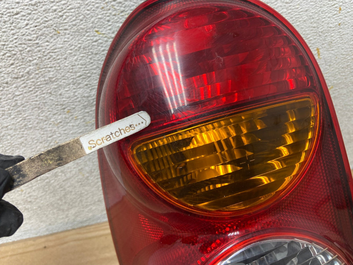 2002 2003 2004 Jeep Liberty Left Driver LH Side Tail Light AH8870 LK3