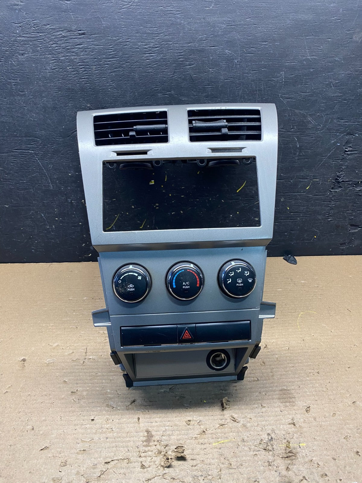 2010-2014 Dodge Avenger Dash Radio Center Bezel Climate Dash s8851 DG0