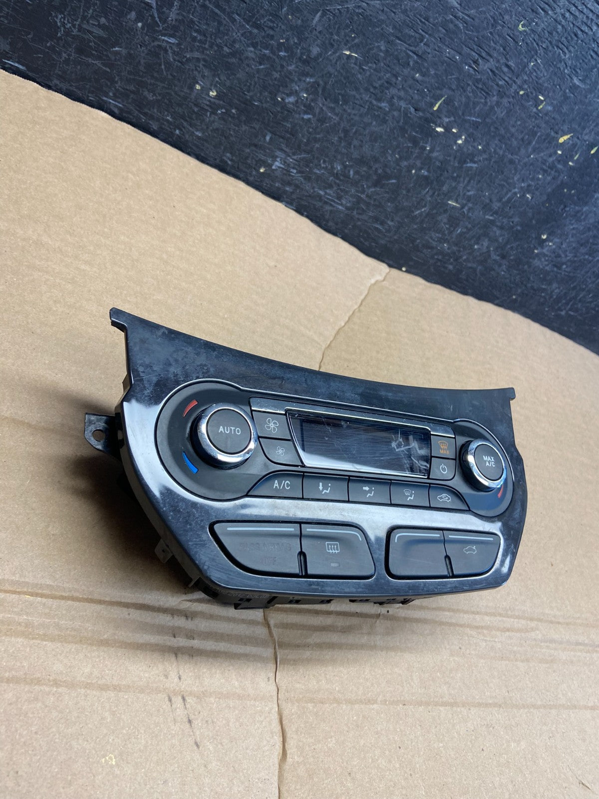2013 2014 2015 Ford Escape Ac Heater Climate Control Temperature AF1770 DG2