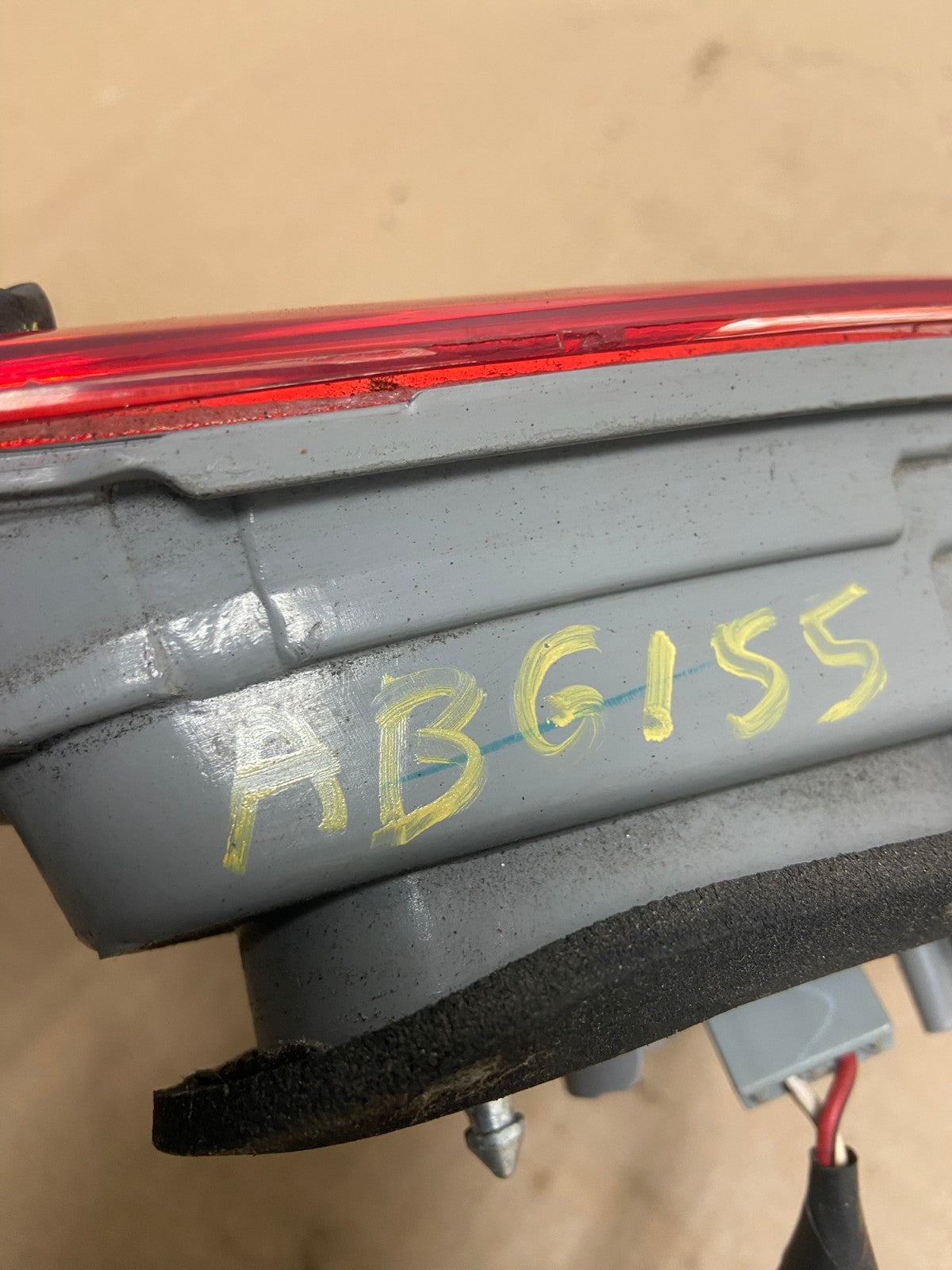 2010-2011 Toyota Camry Hybrid Left Driver LH Side Inner Tail Light Oem AB6155 LK6