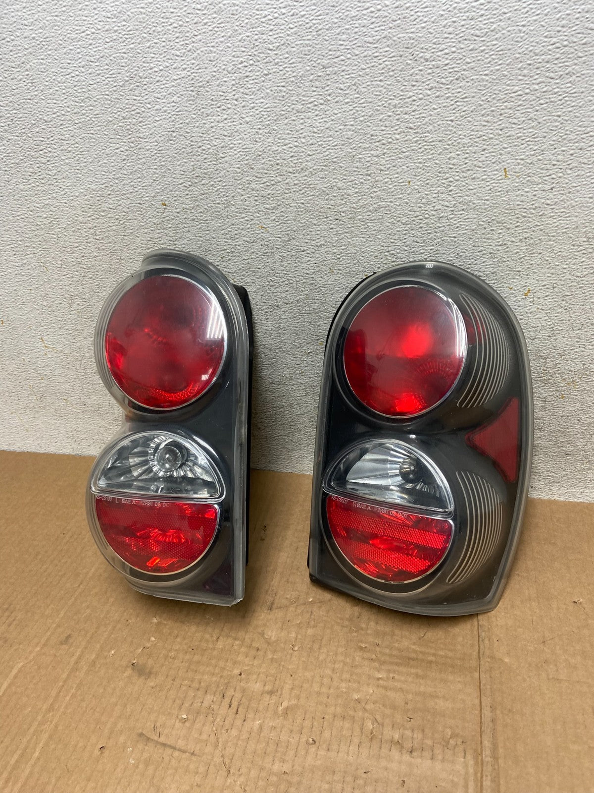 2002 2003 2004 Jeep Liberty Left+Right Set Side Tail Lights AI4444 DG0