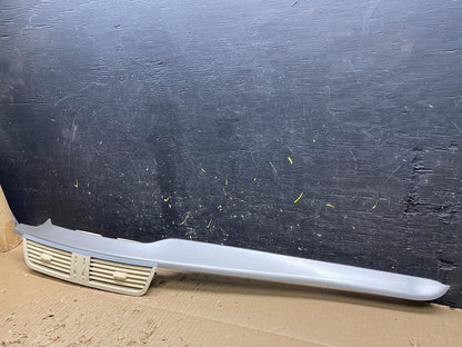 2009 to 2014 Volkswagen Routan Dash Center Trim Bezel Panel Vents v7400 DG2