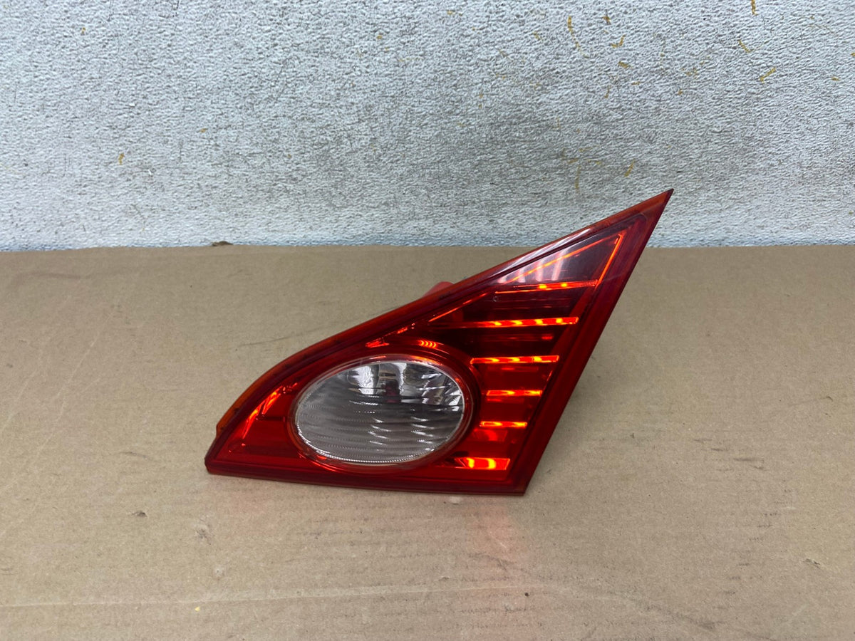 2009 2010 Nissan Murano Right Passenger Rh Side Inner Tail Light AH9354 LK0